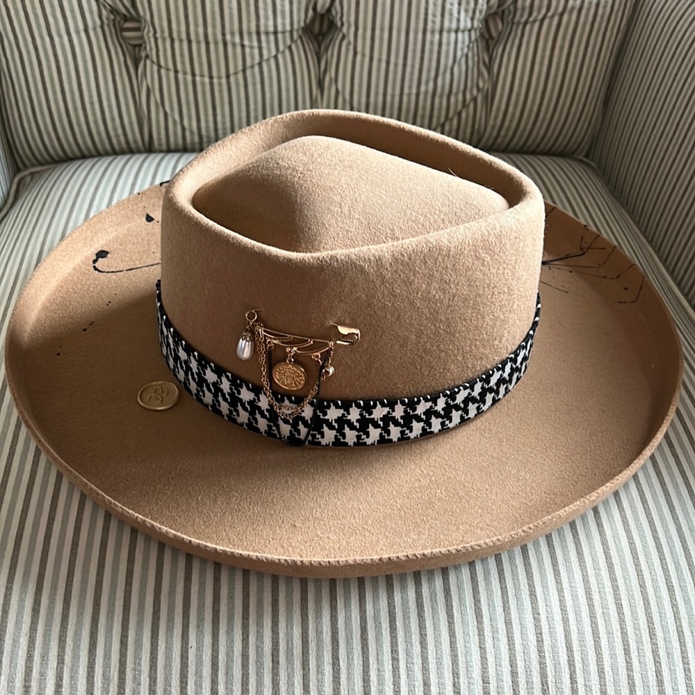 Hat